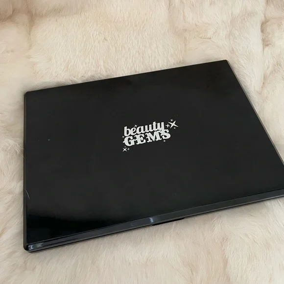 88 Eyeshadow Palette - Picture 2 of 3